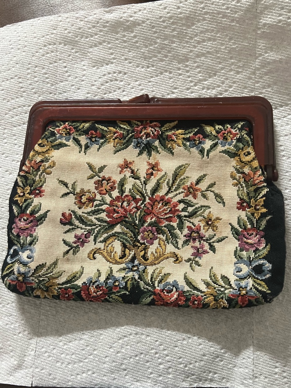 Vintage Floral Tapestry Clutch with Kiss Clasp and Lucite Frame